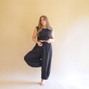 La Lou Linen Blend Matching Set – Wrap Top + Balloon Pants | Color: Midnight | B